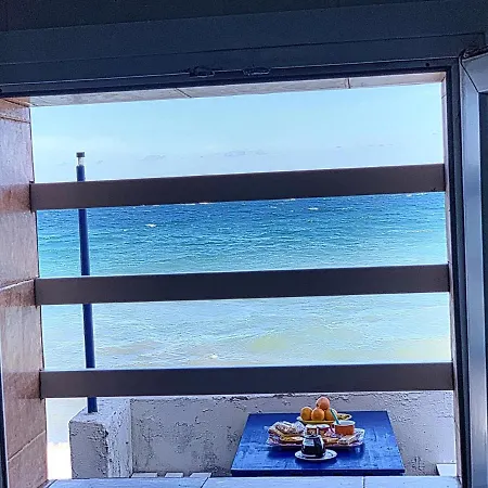 50 Knots House *